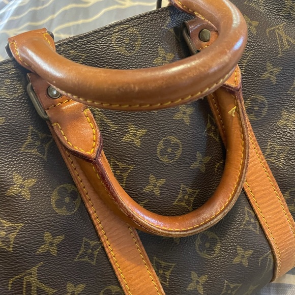 Louis Vuitton | Keepall 45 - Picture 8 of 16